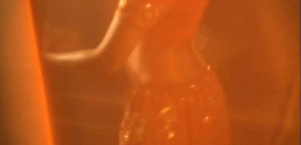 Babe From Bollywood Allows You Inside